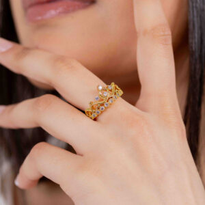 The Regal Crown Gold